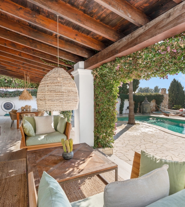 Resa Estates Paco for sale te koop finca paddel Ibiza exterior lounge.jpg